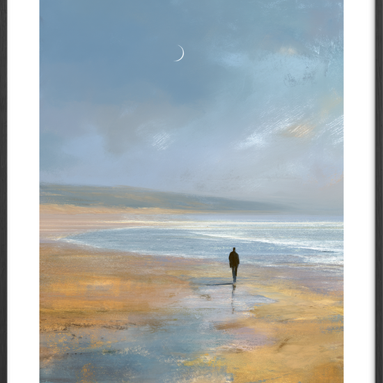 Måneskæret hvisker over havet - Black Frame, With White Border