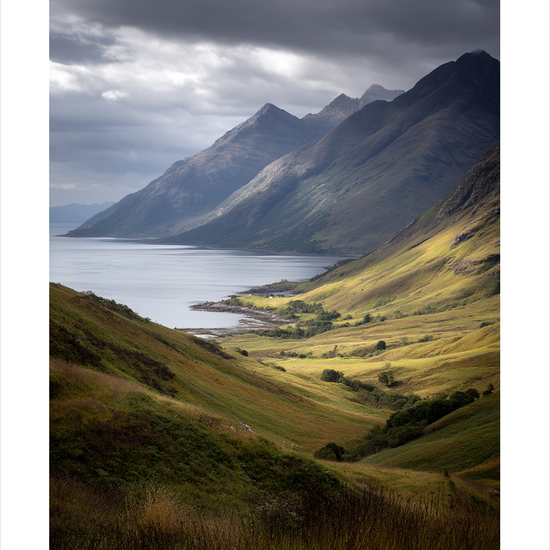 Havets hvisken i dalen - No Frame, With White Border