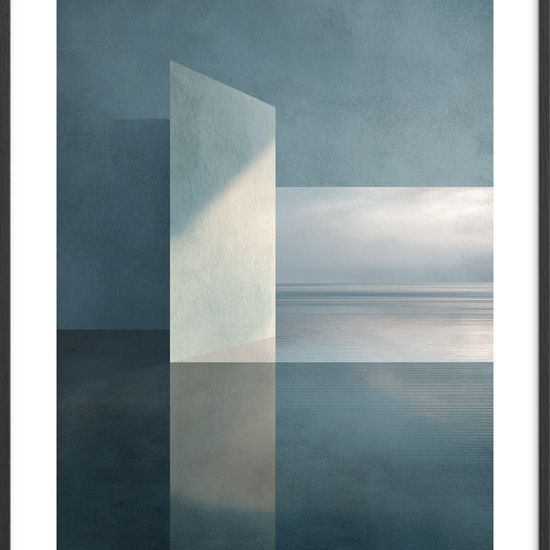 Rumets stille klang - Black Frame, With White Border