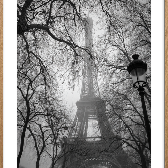 Tårnets dæmpede hvisken - Oak Frame, With White Border