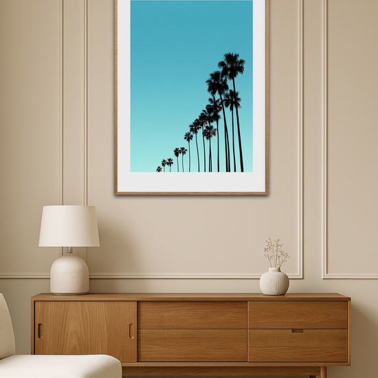 Sus af sol og salt - Room Environment (Tall Format)