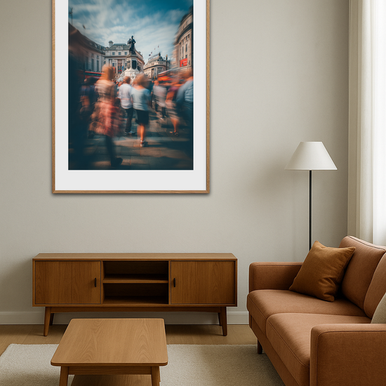 Byens sus af stemmer - Room Environment (Tall Format)